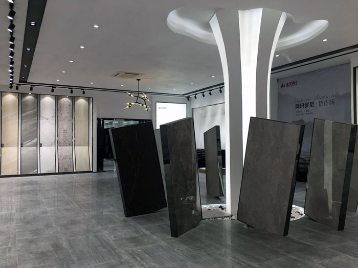 聽說金艾陶有酒有故事，看官們，約么？