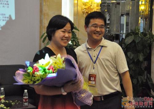 【媒體報(bào)道】中國(guó)陶瓷網(wǎng)：以愛(ài)之名：見(jiàn)證鈥溄襠袷瀾鳶這